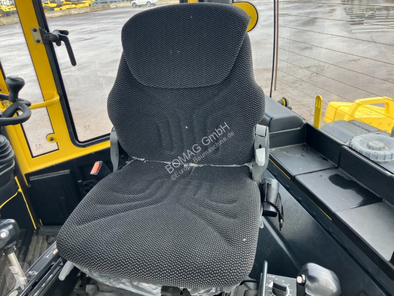 Zhutňovač Bomag  BW 202 AD-4  Stage IIIa/Tier 3