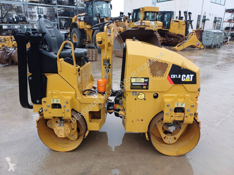 Zhutňovač Caterpillar CB 1.8