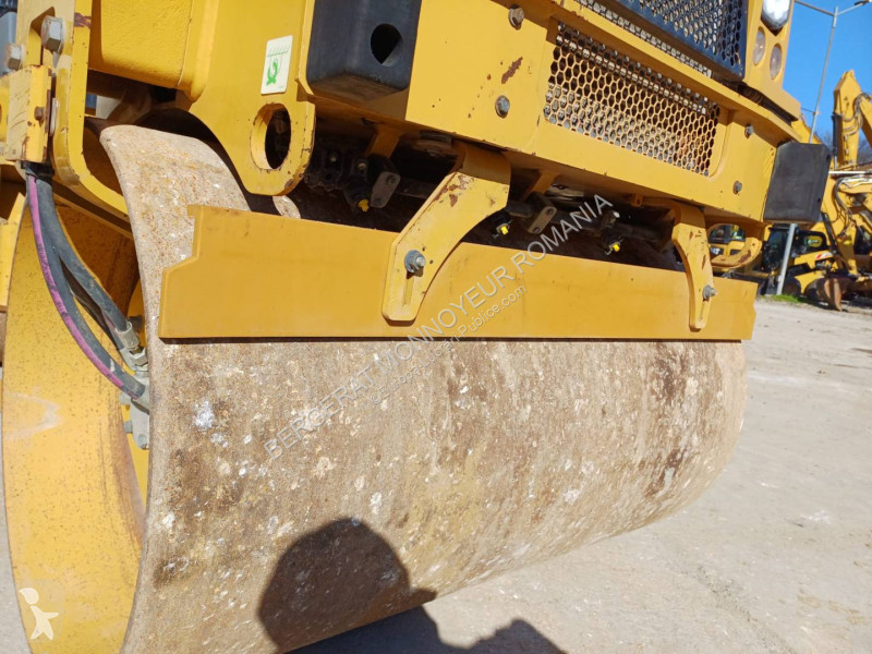 Zhutňovač Caterpillar CB2.7LRC