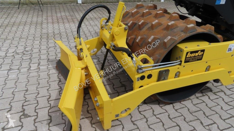Compactador Bomag BW124 PDH-5