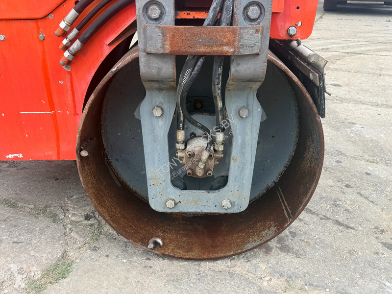 Jordstamper Hamm Tyred Roller with vibration 900mm