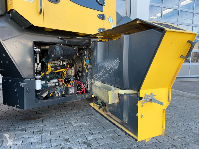 Zhutňovač Bomag ACP4i / nur 1.751h / Asphalt...