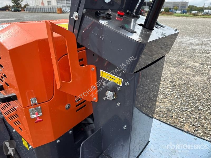 Дорожний коток  TP-JS800 Double Drum Roller