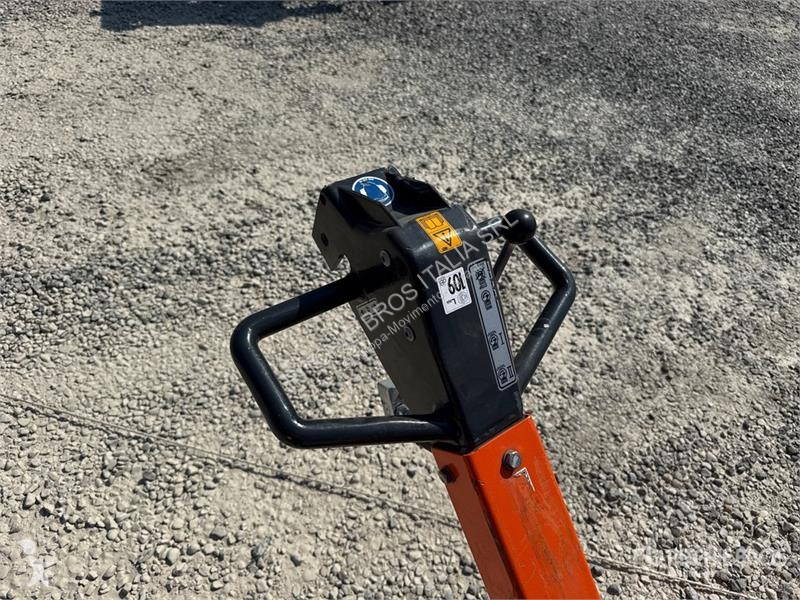 مدحلة Bomag BPR70/70DE Vibratory Plate Compactor