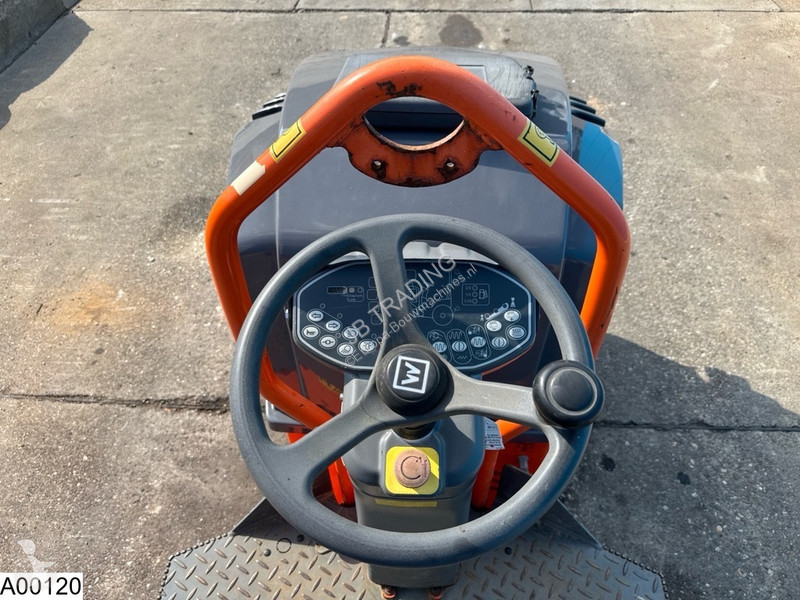Compactador Hamm 2018, 2475 kg, 22.9 kW Kubota