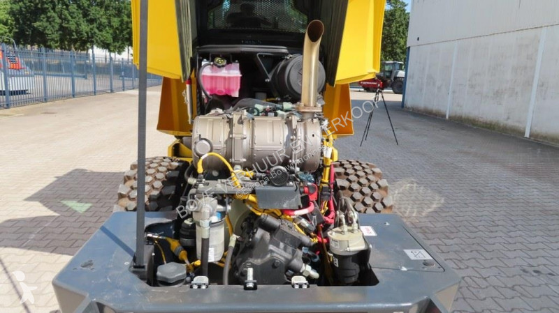 Compactador Bomag BW145 D-5 PL