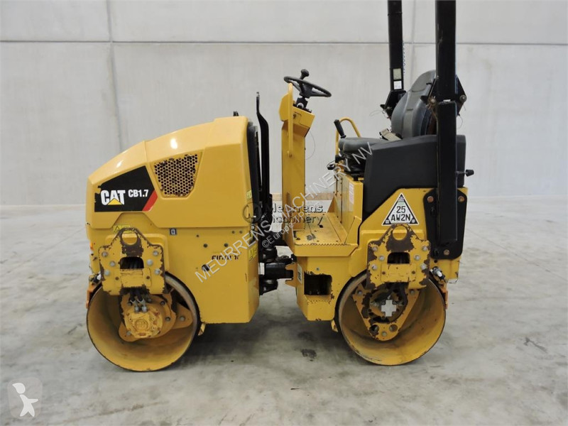 مدحلة Caterpillar CB1.7