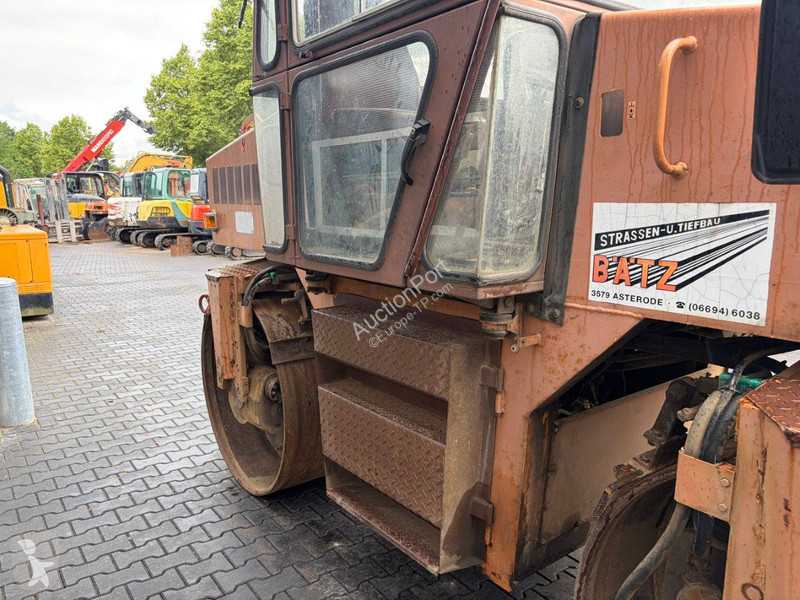 Compacteur Case W552