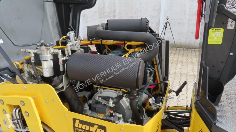 Валяк Bomag AD-5