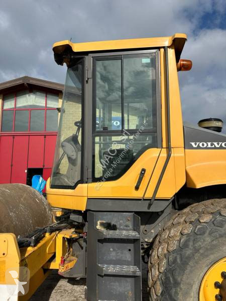 Compactador Volvo SD135