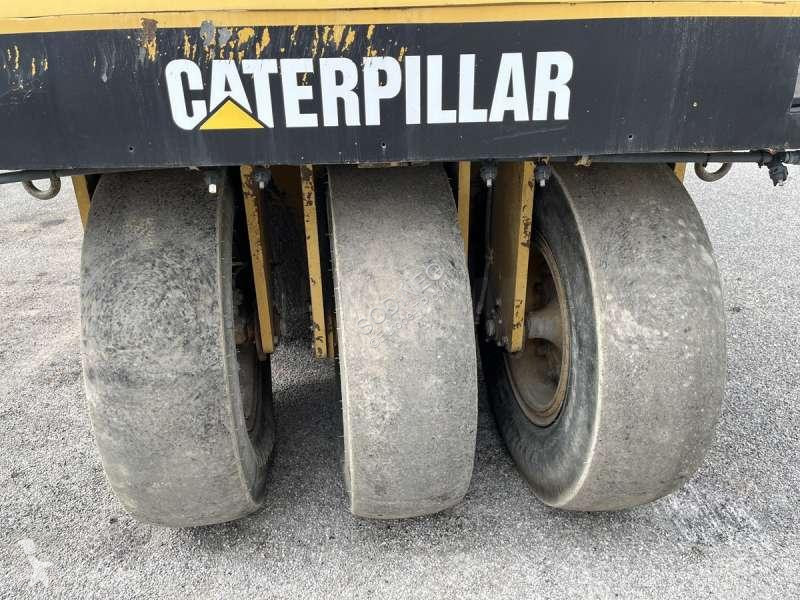 Compactador Caterpillar