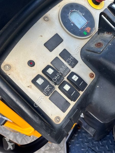 Compactador JCB VMT 430-130