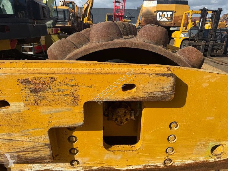 Zhutňovač Caterpillar CP 76