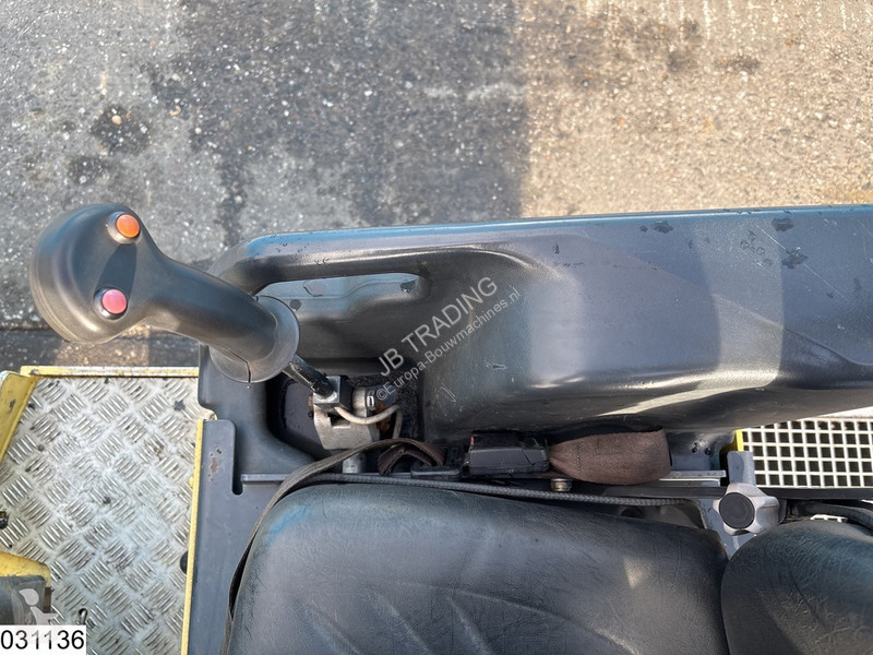 مدحلة Bomag 100ADM-5 2612h, 15.1KW