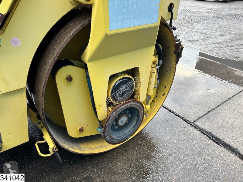 مدحلة Bomag AC2 6086h, 51kW