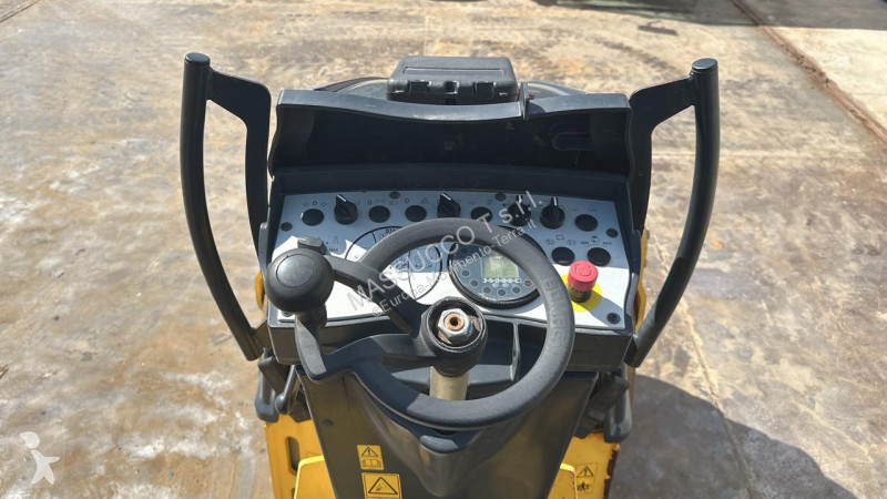 Jordstamper Bomag ADM5