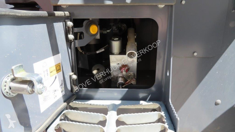 Compactador Hamm HC110i