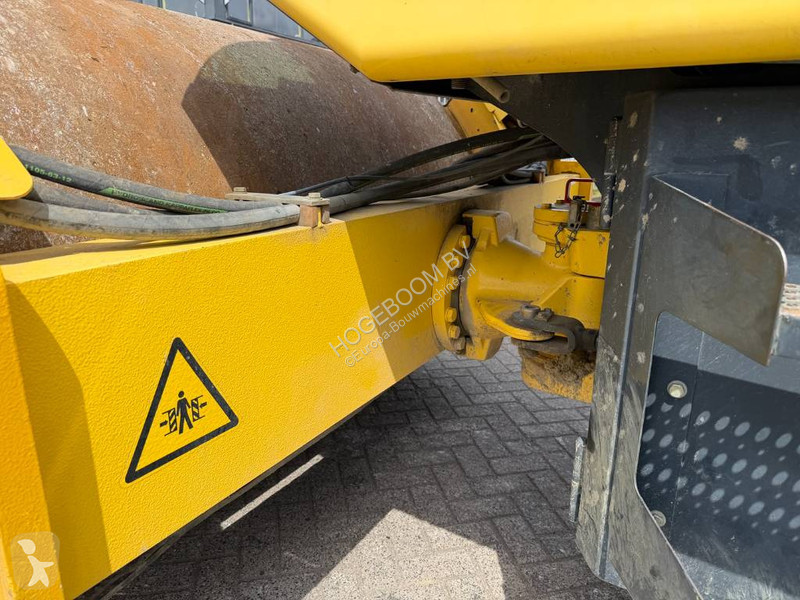 Zhutňovač Bomag H4