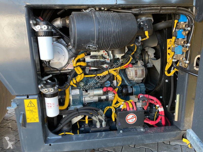 مدحلة Bomag AP4i / nur 731h / Asphalt Manager