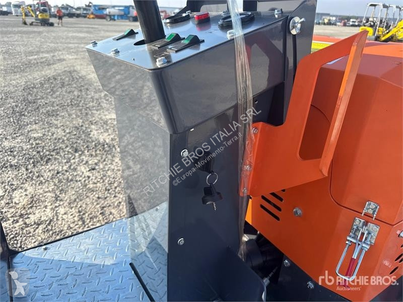 Дорожний коток  TP-JS800 Double Drum Roller