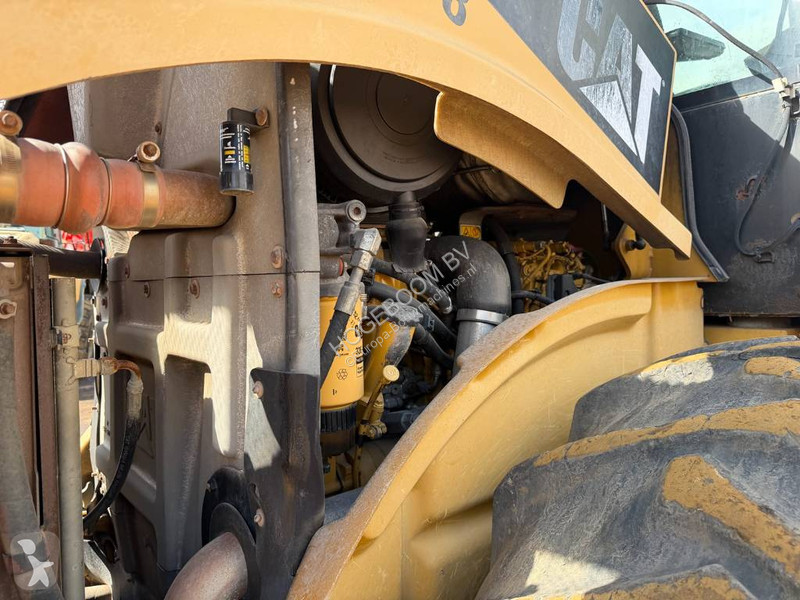 Дорожный каток Caterpillar CP 76