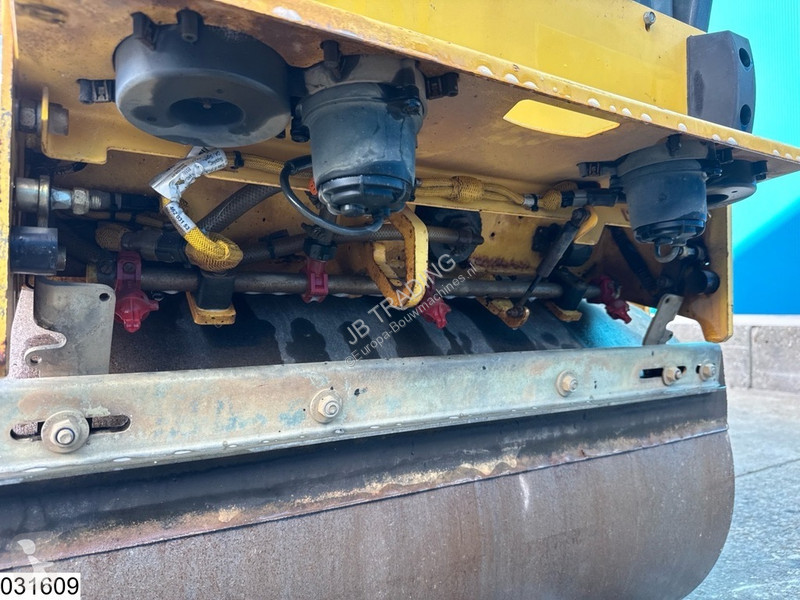 Compactador Bomag 100ADM-5 667 hr, 2015, 15,1 kW