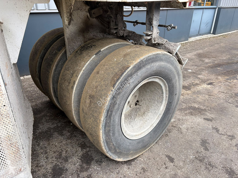 Compactador Dynapac C HF