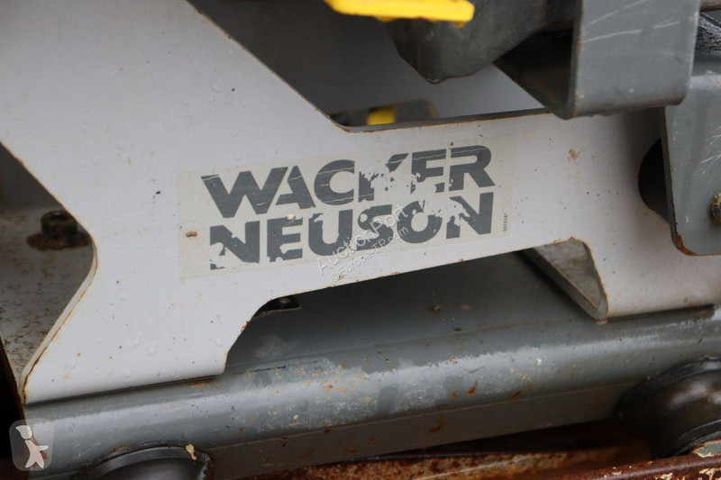 Compacteur Neuson AP1850e