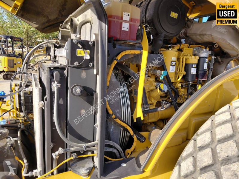 Compacteur Caterpillar 4F