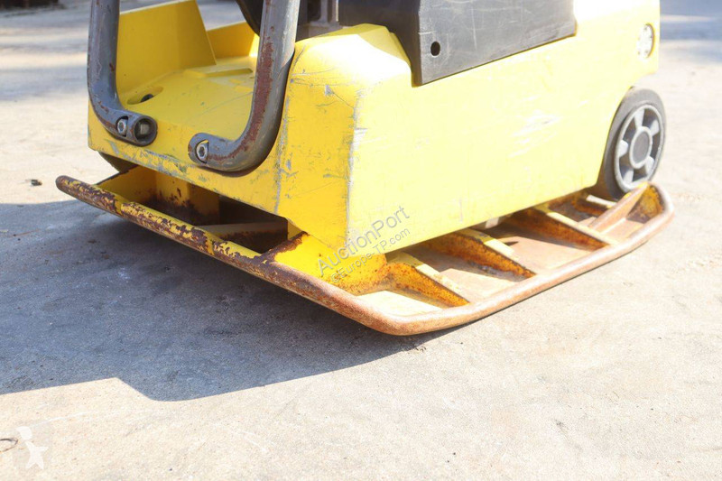 Валяк Neuson Vibroplate DPU 3060Hts