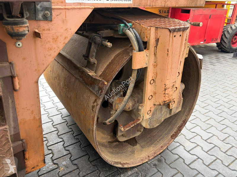 Compacteur Case W552