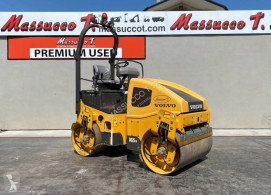 View images Volvo dd25w compactor / roller