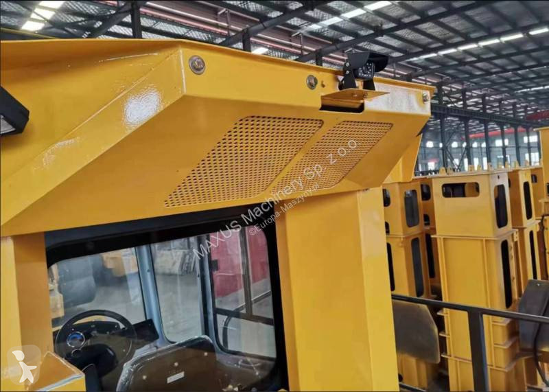 Compactador Caterpillar NOWY KOMPAKTOR MAXUS 20...