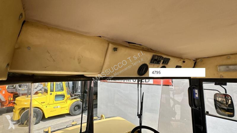 Compactador Caterpillar PS-300B