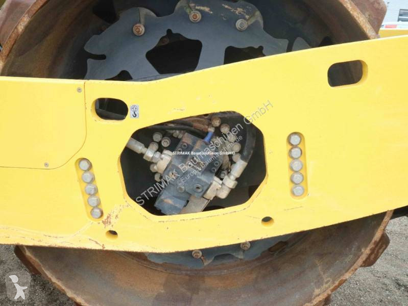 Compactador Bomag BW 213 PDH-5
