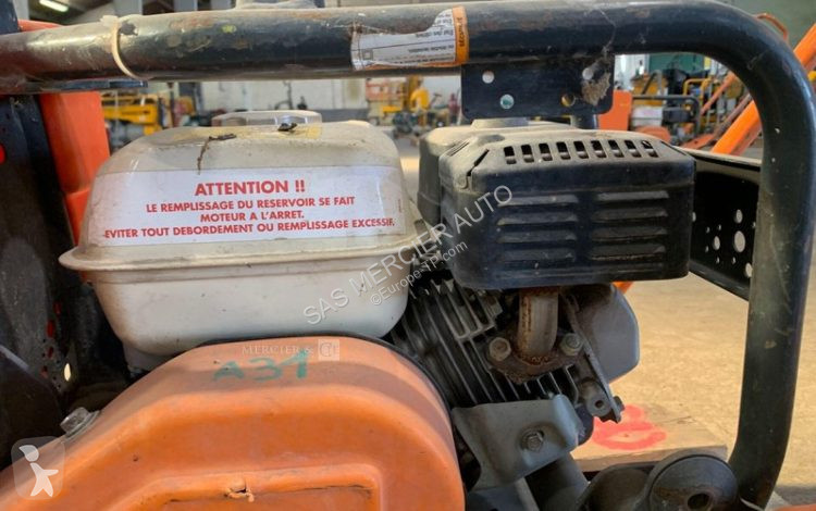 Compactor Altrad plaque vibrante essence