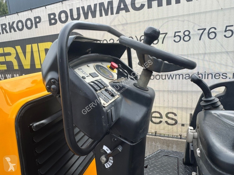 Compactador JCB VMT 430-130