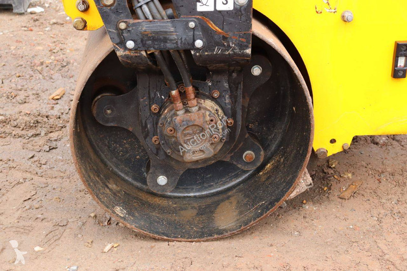 Compactador JCB VMT