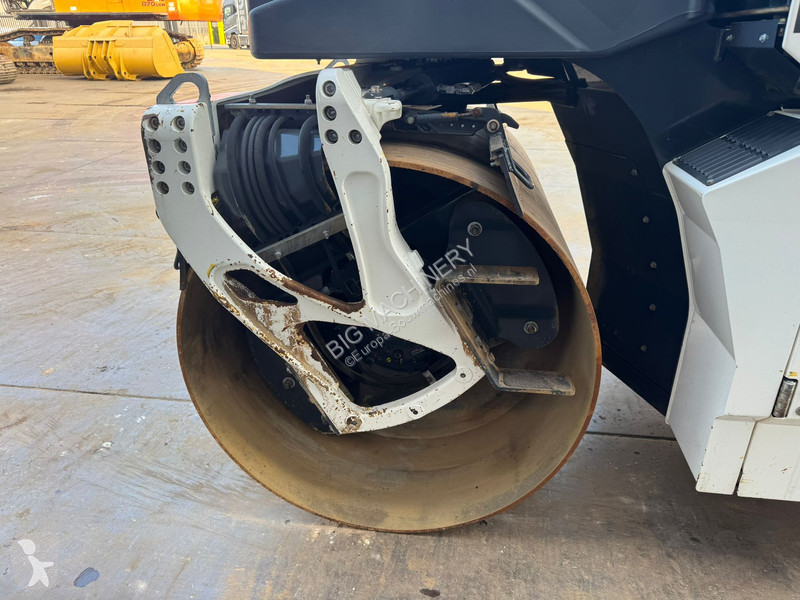 مدحلة Bomag BW174 AP4