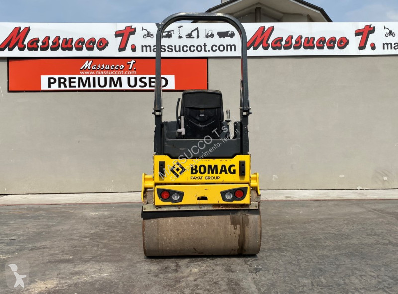 Zhutňovač Bomag BW120