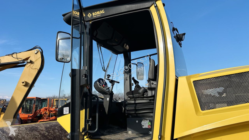 مدحلة Bomag BW216 DH-5