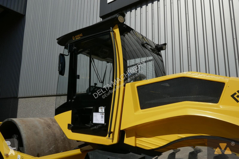 مدحلة Bomag BW226-5CL