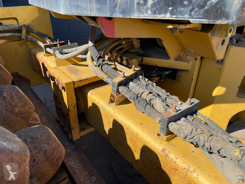 Walec Caterpillar CP64
