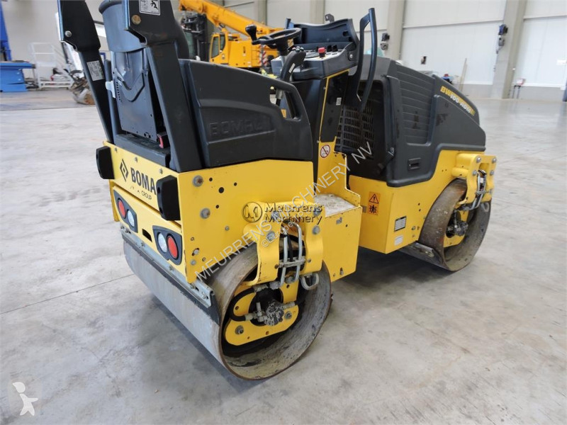 مدحلة Bomag