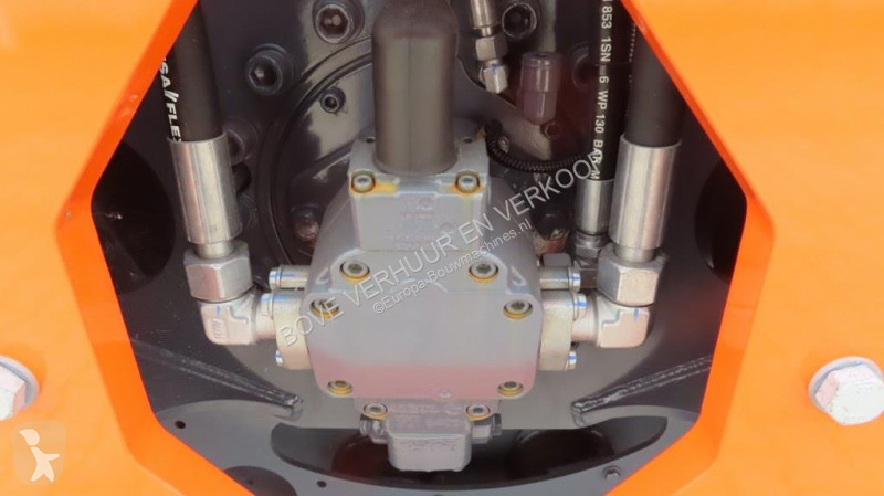 Compactador Hamm HC130i