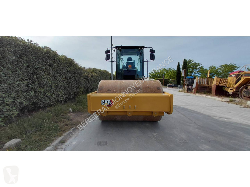 مدحلة Caterpillar CS14