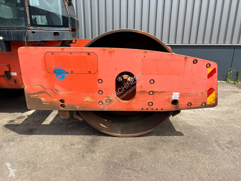 مدحلة Caterpillar CS74