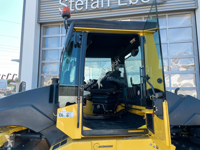 Zhutňovač Bomag ACP4i / nur 1.751h / Asphalt...