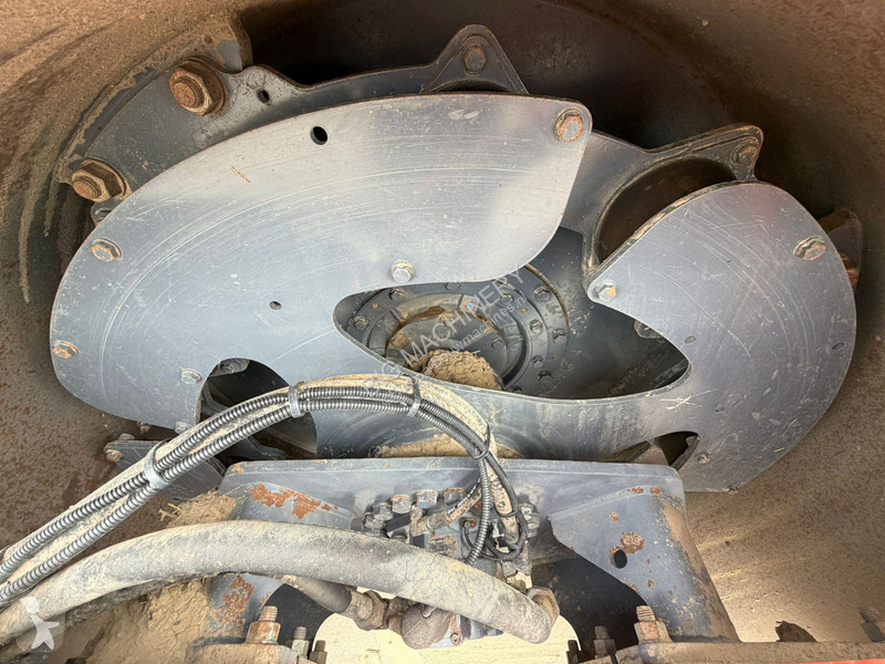 Hamm H13i compactor