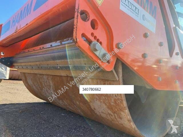 Дорожный каток Hamm H13i mit Verdichterplatten...